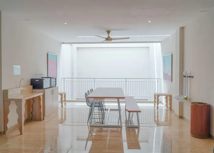 Aparthotel Bali Bustle Pararaton Coliving And Coworking Space