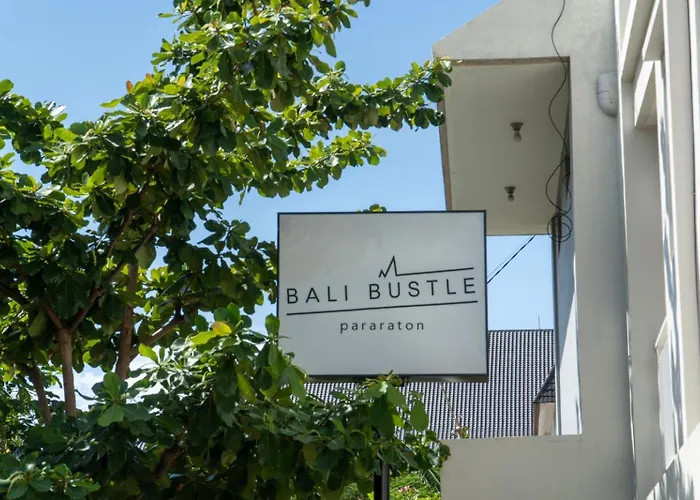 Bali Bustle Pararaton Coliving And Coworking Space Aparthotel Legian (Bali)